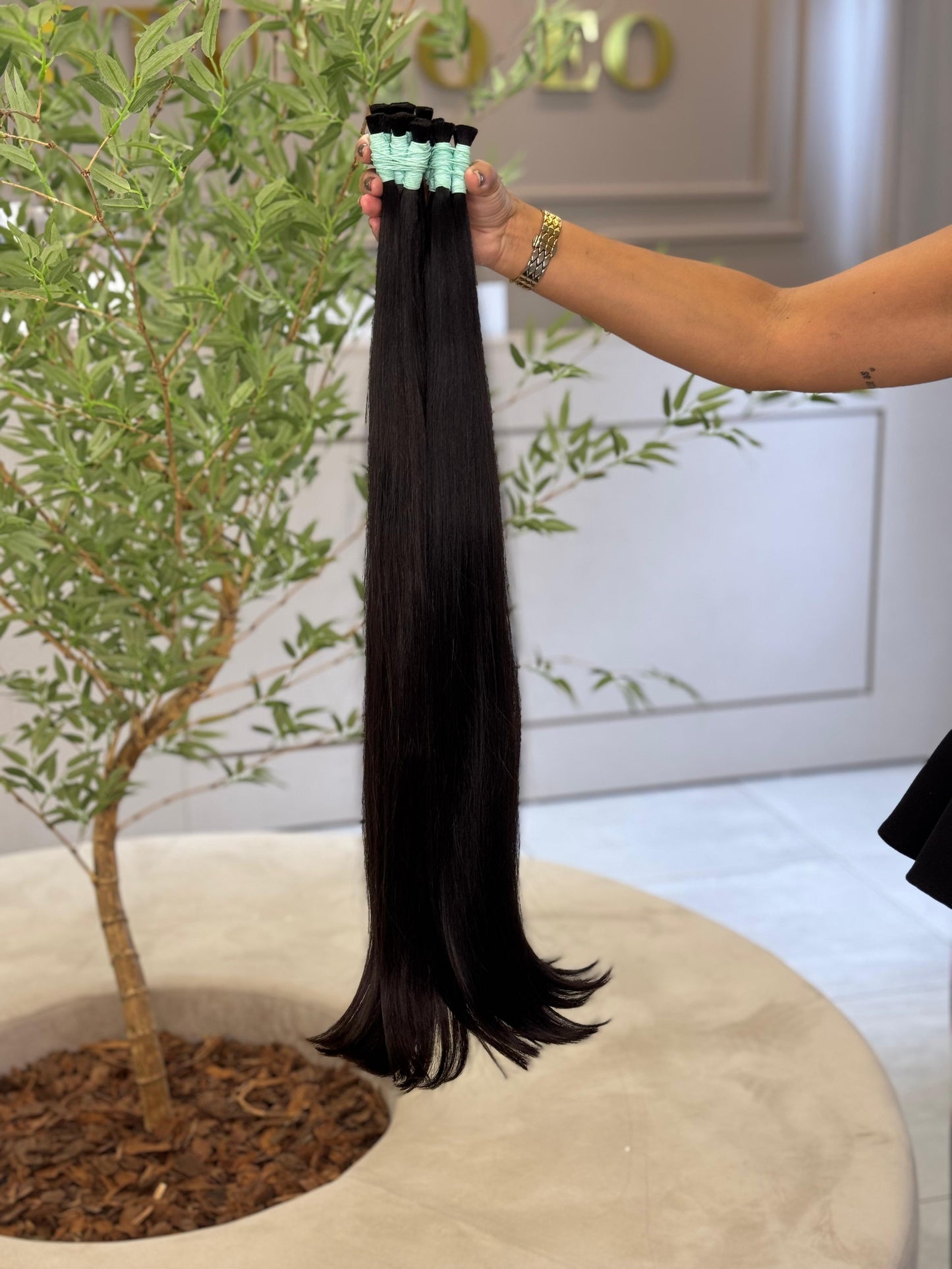 Cabelo Liso Brasileiro - Castanho Médio 70 cm (200g ) CLÁUDIA